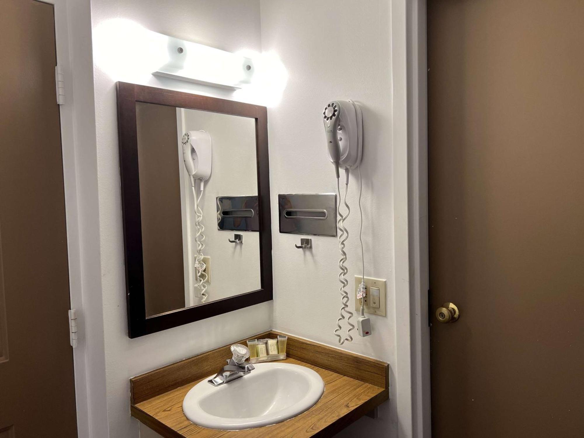 Travelodge By Wyndham Hershey Εξωτερικό φωτογραφία